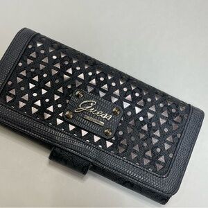 Guess Black and Silver Women's Wallet. Clutch bag. Park Lane. ID holder. Pre own